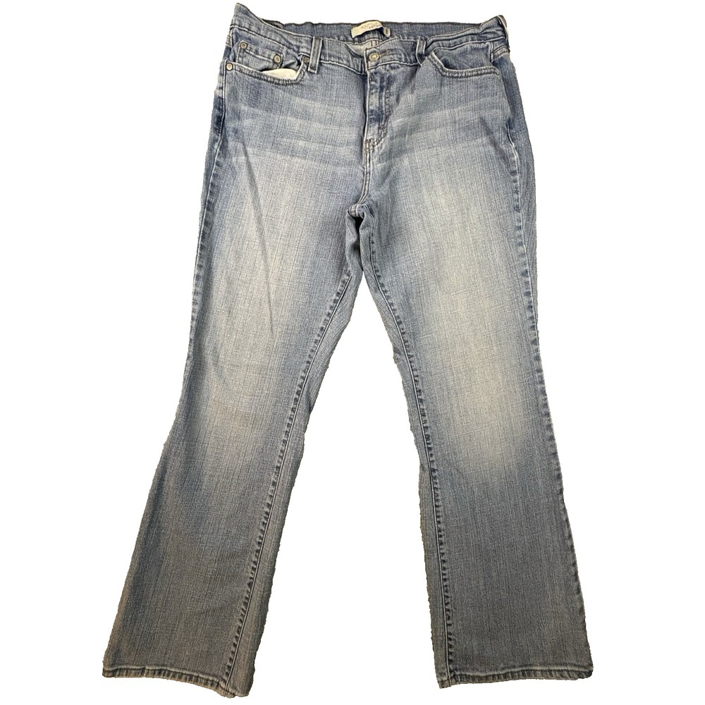 Levi's 515 Women's 16M (36x31.25) Light Wash Stretch Bootcut Jeans SEE DESC